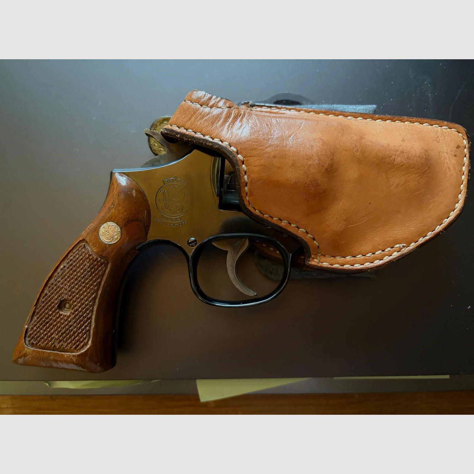 S&W / Smith & Wesson 10-5 2“ Revolver im Kaliber .38 SP & Holster