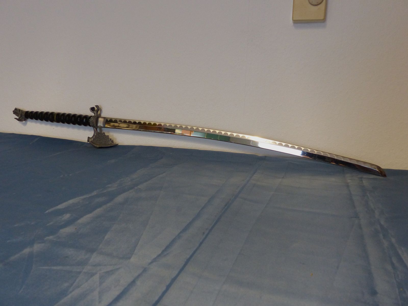 Katana Samurai Schwert Drachenmotiv Dragon grüne Scheide