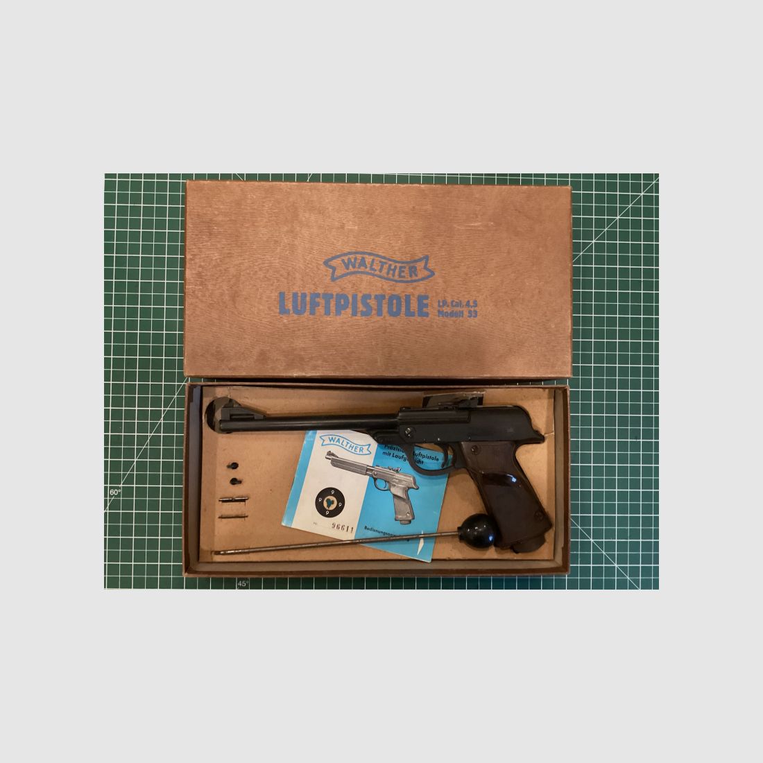 Luftpistole Walther LP Mod. 53 im Cal. 4,5 bekannt aus James Bond Seriennummer 096611 - Lupi