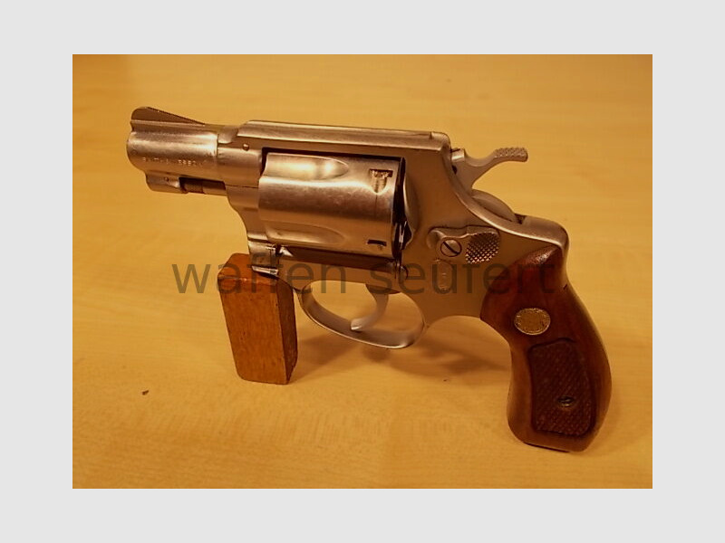 Smith & Wesson M 60 Stainless 2 Zoll Revolver