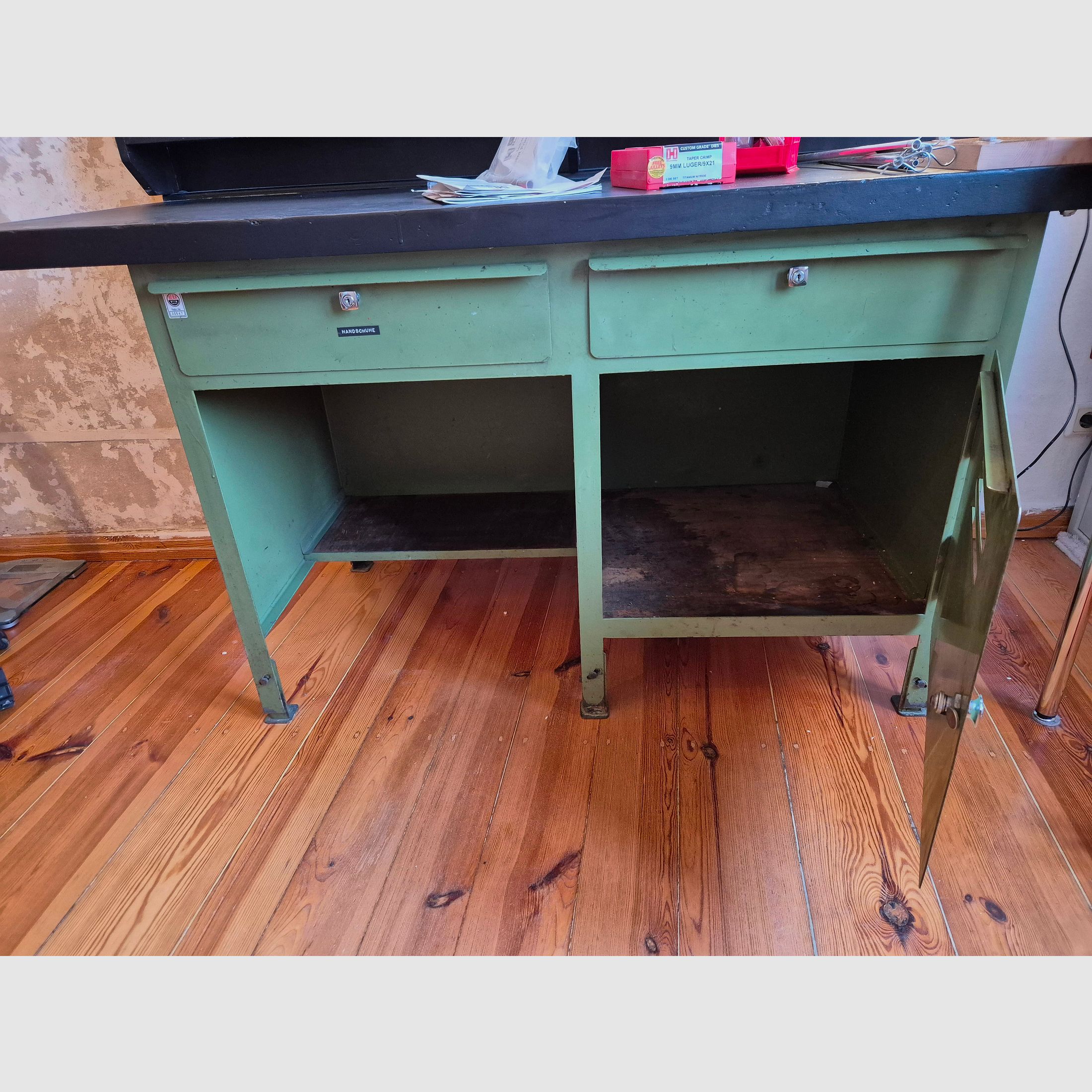 Hornady 5-Station Wiederladepresse Komplettset + massiver Tisch & Zubehör