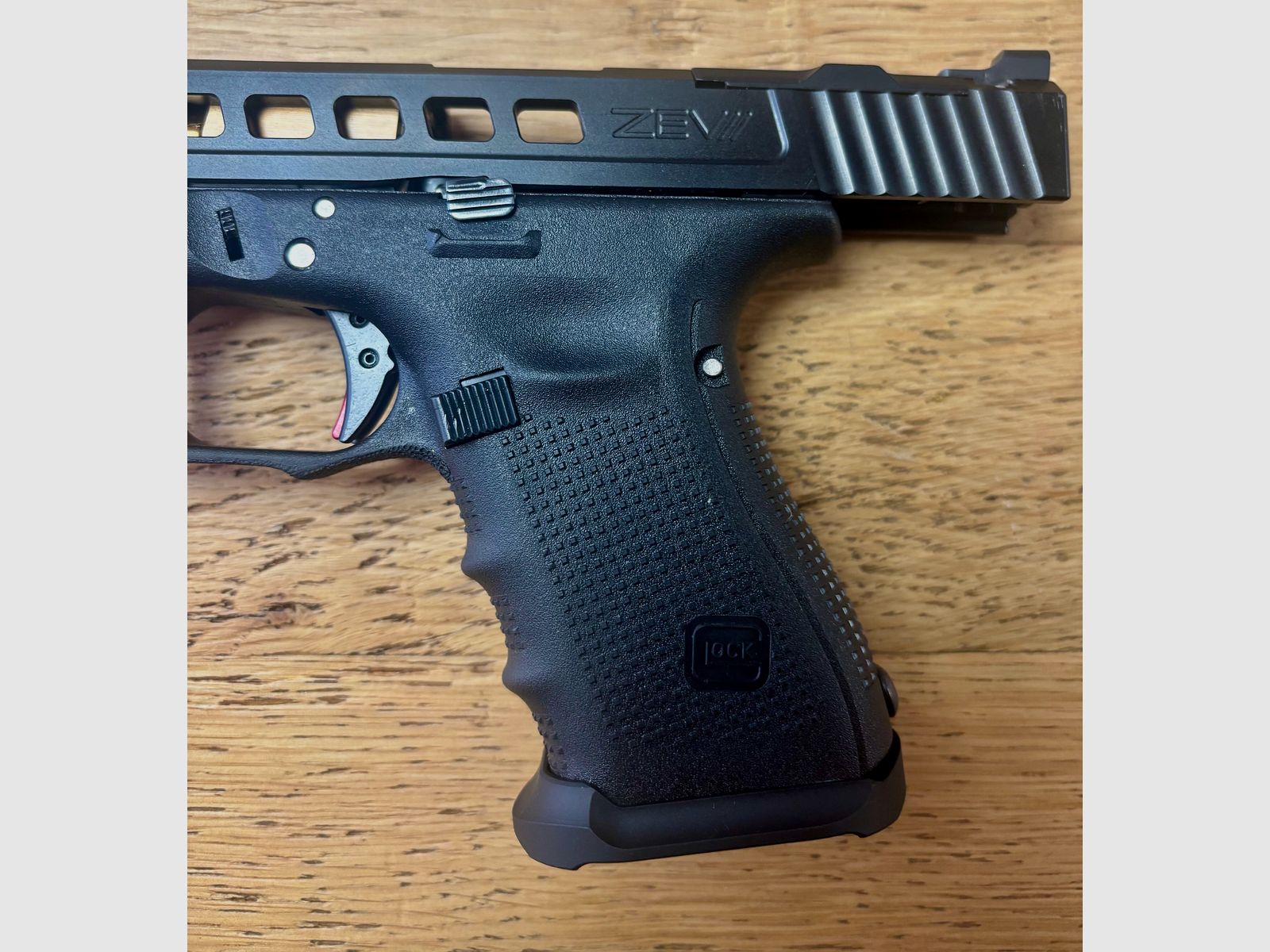 Glock 19 Gen. 4 ZEV überarbeitet / 9mm / OR / Match Abzug (1345)