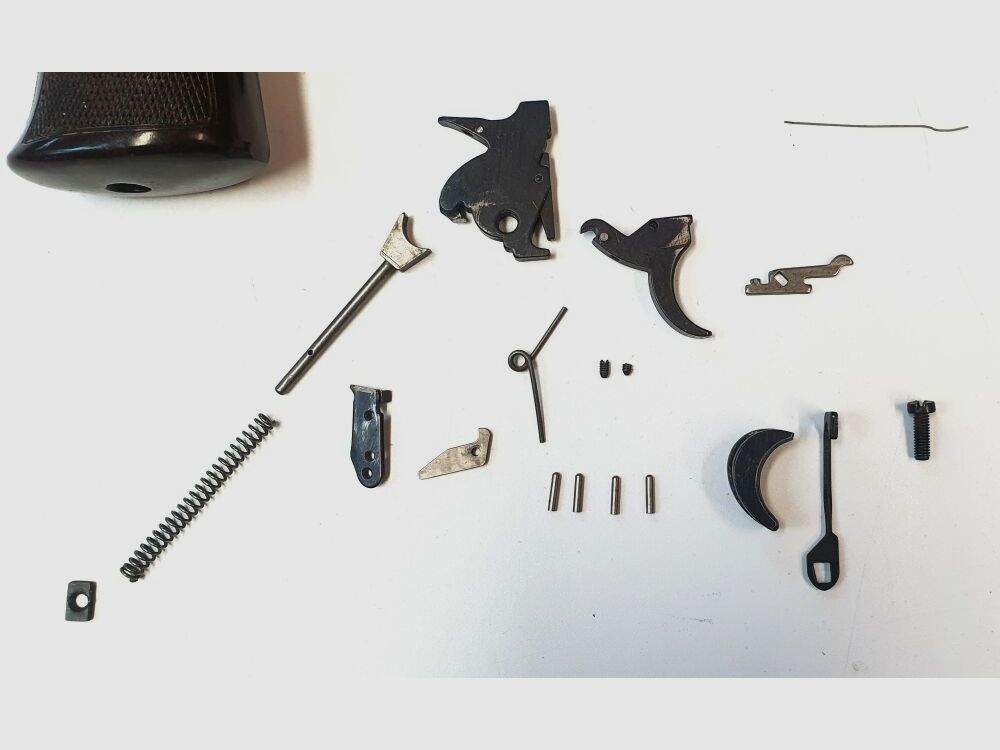 H.WEIRAUCH Freier Teilesatz Revolver Weirauch Arminius HW 9 - .22lr - 42 Teile