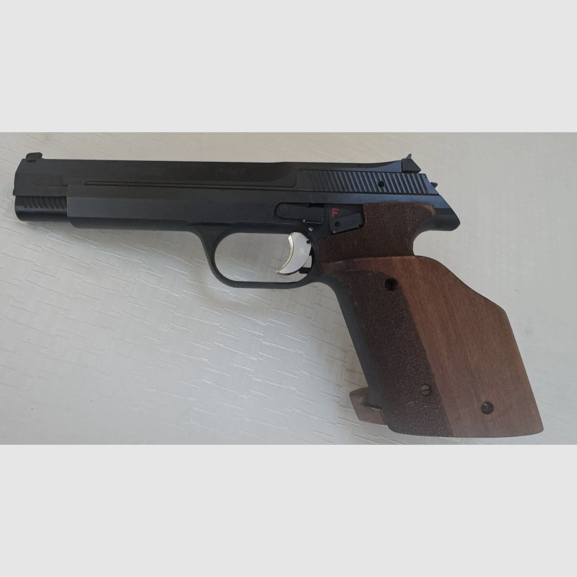 SIG Hämmerli P240 – caliber .32 S&W Long WC
