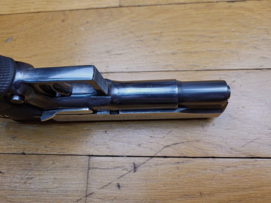 Seltene Colt Commander 45 ACP – wunderschöne originale Dual Tone Blue-Finish – MK IV Serie 70 – hergestellt um 1982 – Pachmayr-Griffschalen – 4 ¼ Zoll Lauf – quadratischer Abzug – verstellbarer Abzug – Colt-Qualität auf höchstem Niveau – TBE++, Bild 7 von 18