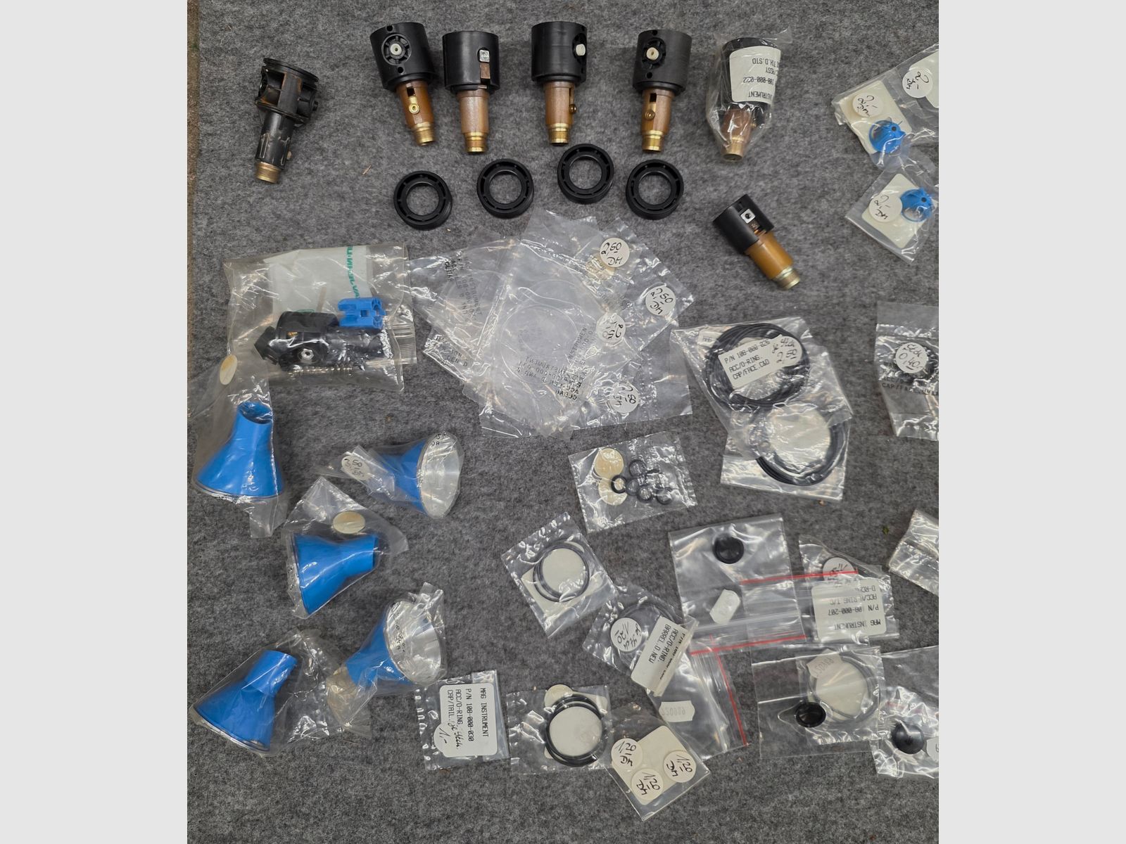 Sehr großes Konvolut Maglite Lampen Ersatzteile alles neu Mini C Zell D Zell