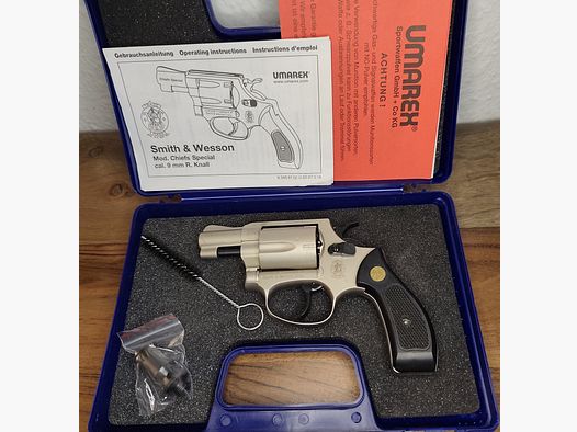Smith & Wesson Chiefs Special revolver a salve 9mm R.K.