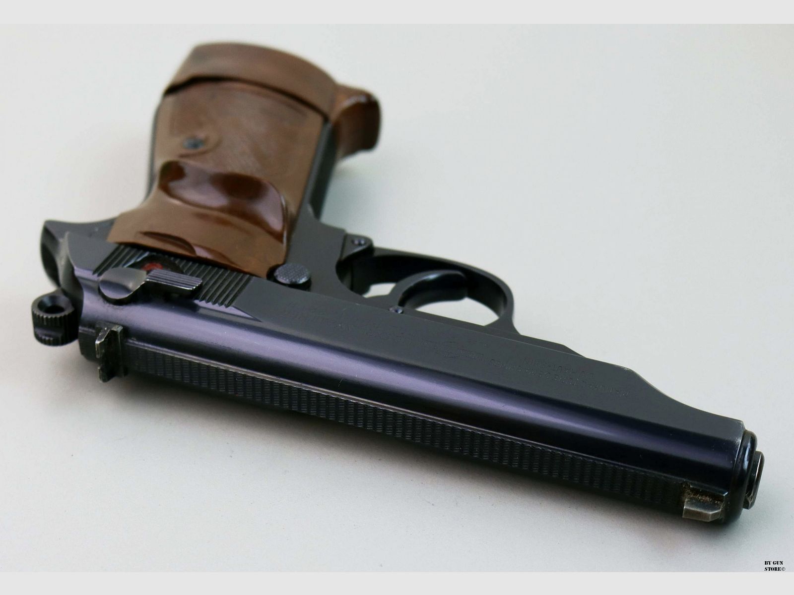 Pistola Manurhin mod. PP cal. .22 l.r. “REV. J.V. ASTROM-BJURTJARN” matr. 25092LR, immagine 7 di 13