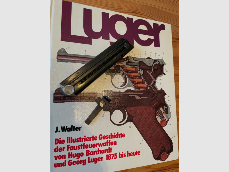 P 08 Buch und Magazin