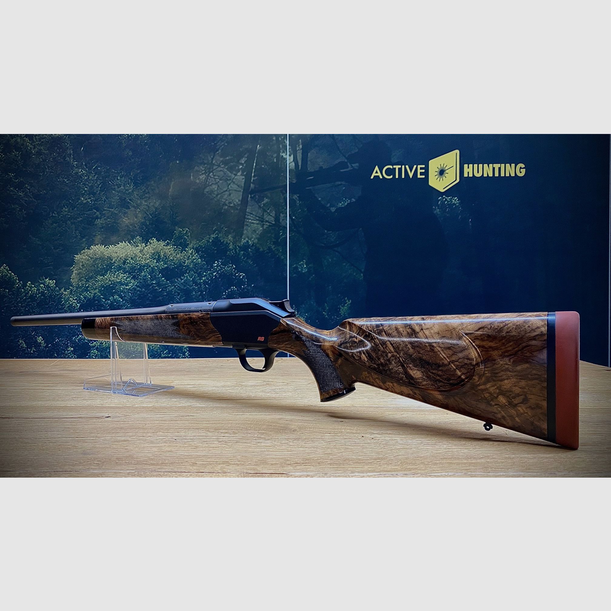 Blaser R8 mit Safari-Schaft / 52cm SW Lauf .308 / Holzklasse 7 / Rote Schaftkappe / Finanzierung möglich!