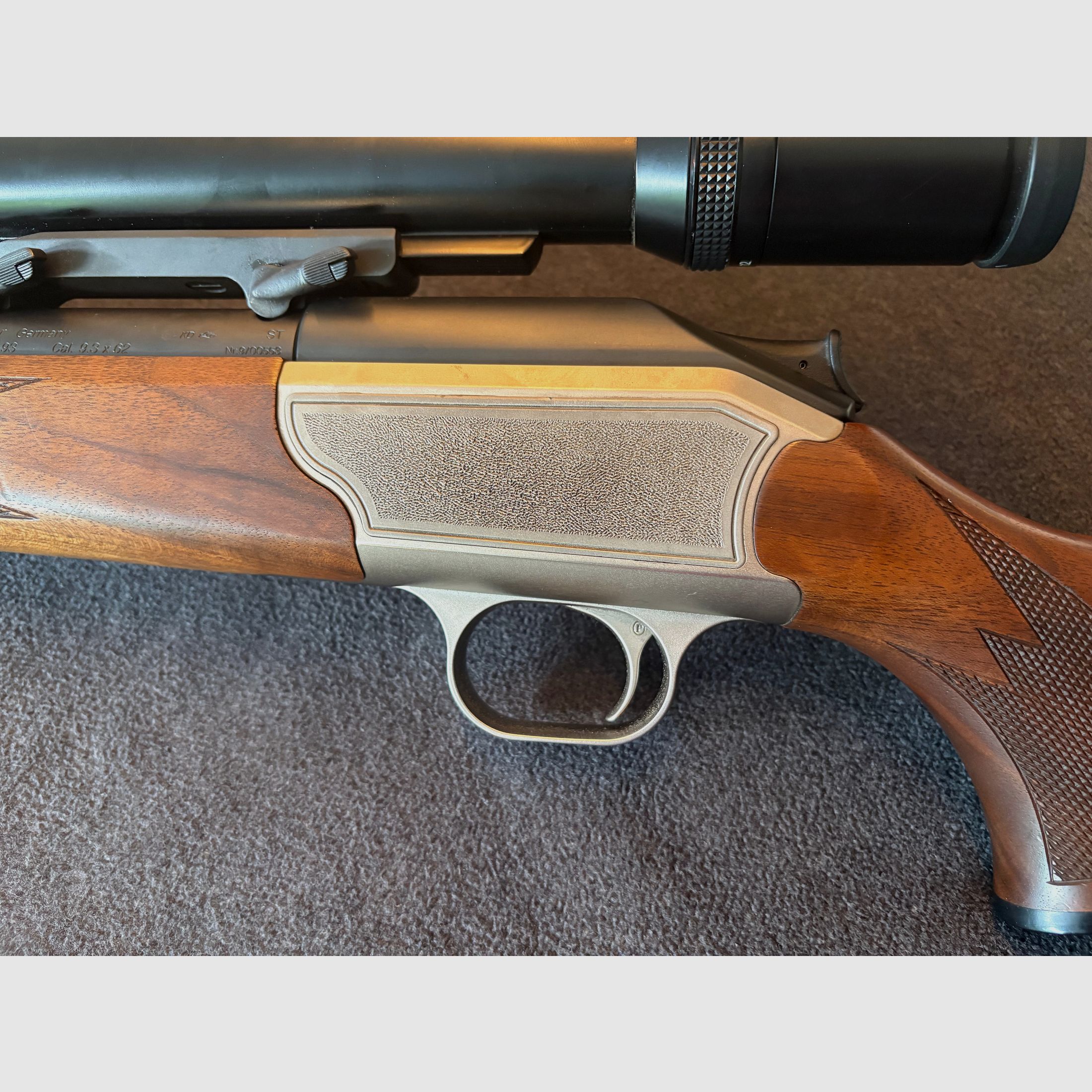 Blaser R93 bolt-action rifle Cal. 9,3x62 incl. Swarovski Habicht Nova 3-12x56 (red dot) & Kickstop