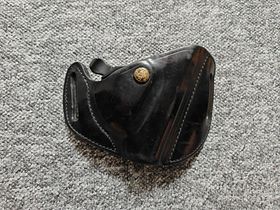 Bianchi Model 82 leather belt holster for Heckler & Koch P7 / PSP / Umarex SP 9 / IWG SP 9 with safety lever to prevent removal