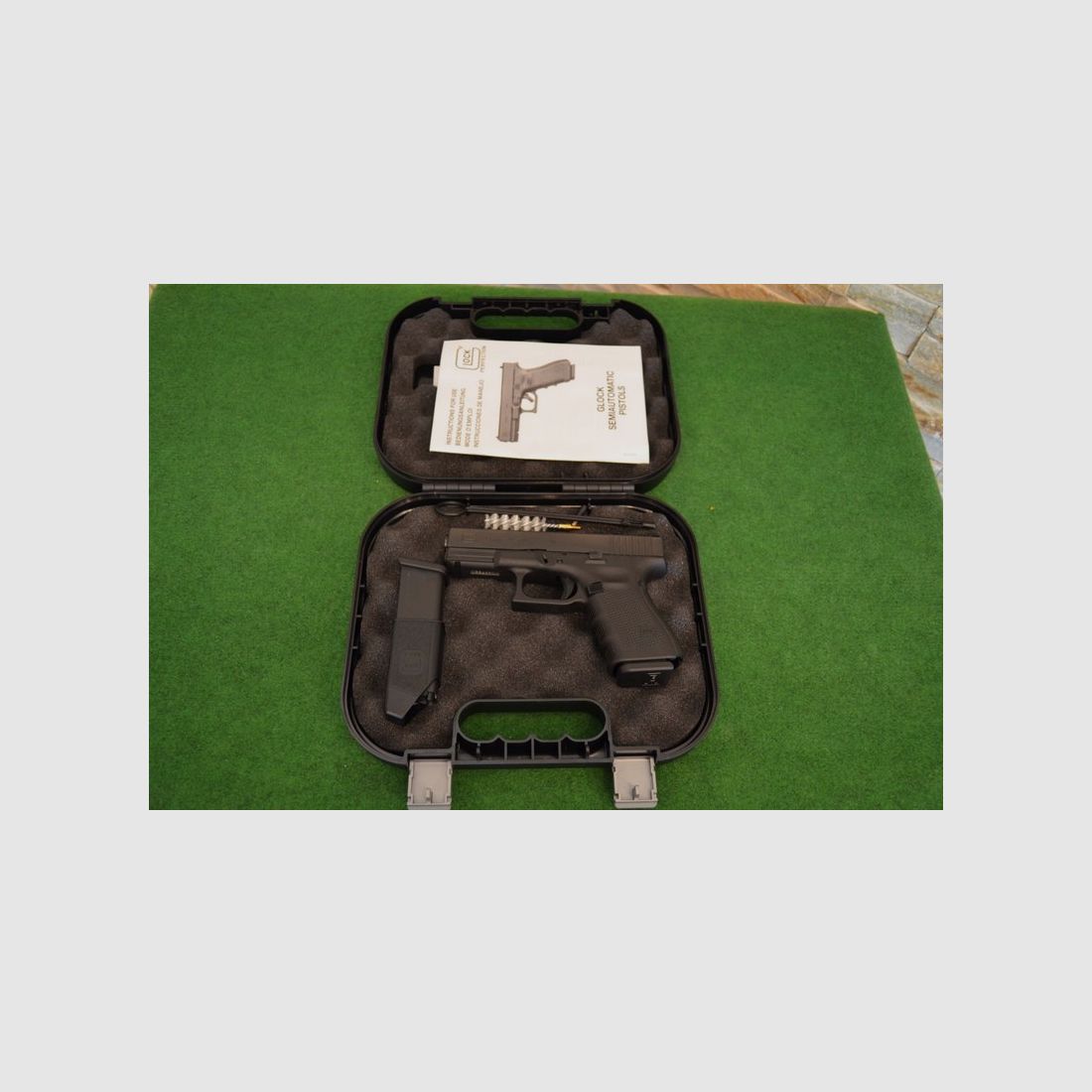 Glock 23 Generation 4 *