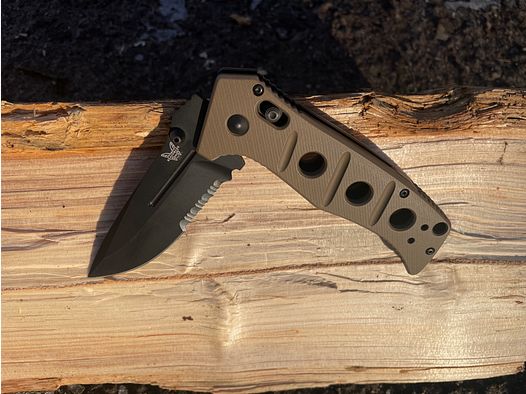 Benchmade Tactical D2 Siebert Design 275