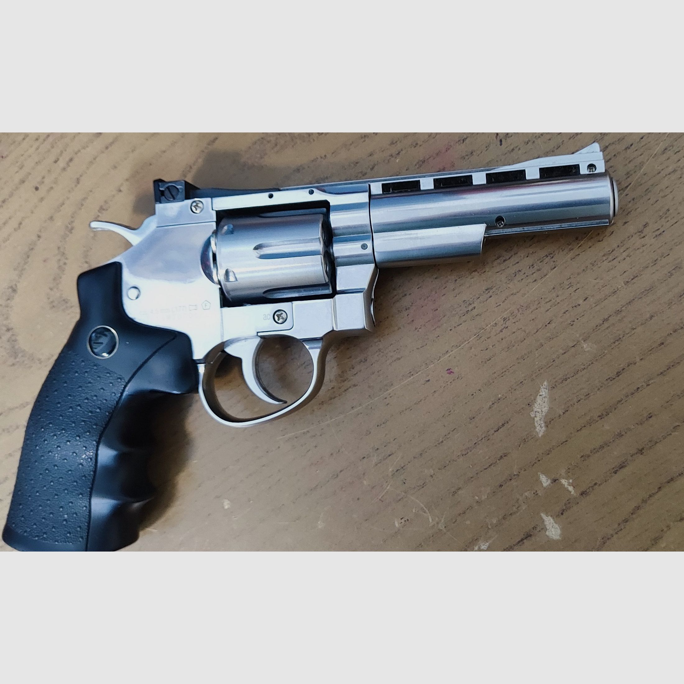 Legends - S40 CO2 Revolver Cal. 1.77 (4,5mm Diabolo)