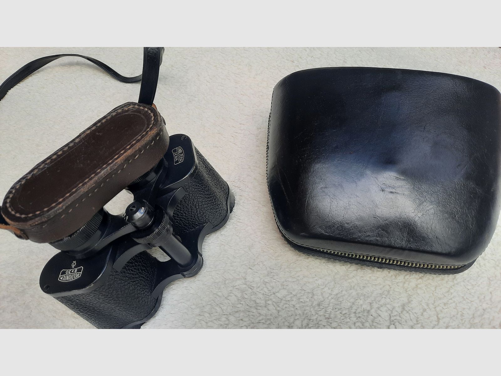 Fernglas Carl Zeiss Jena 8 x30 mit Tasche
