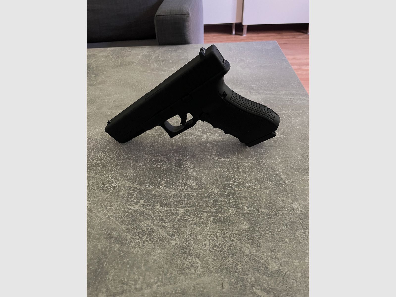 Glock 22 4 Gen CO2 Pistole mit viel Zubehör 