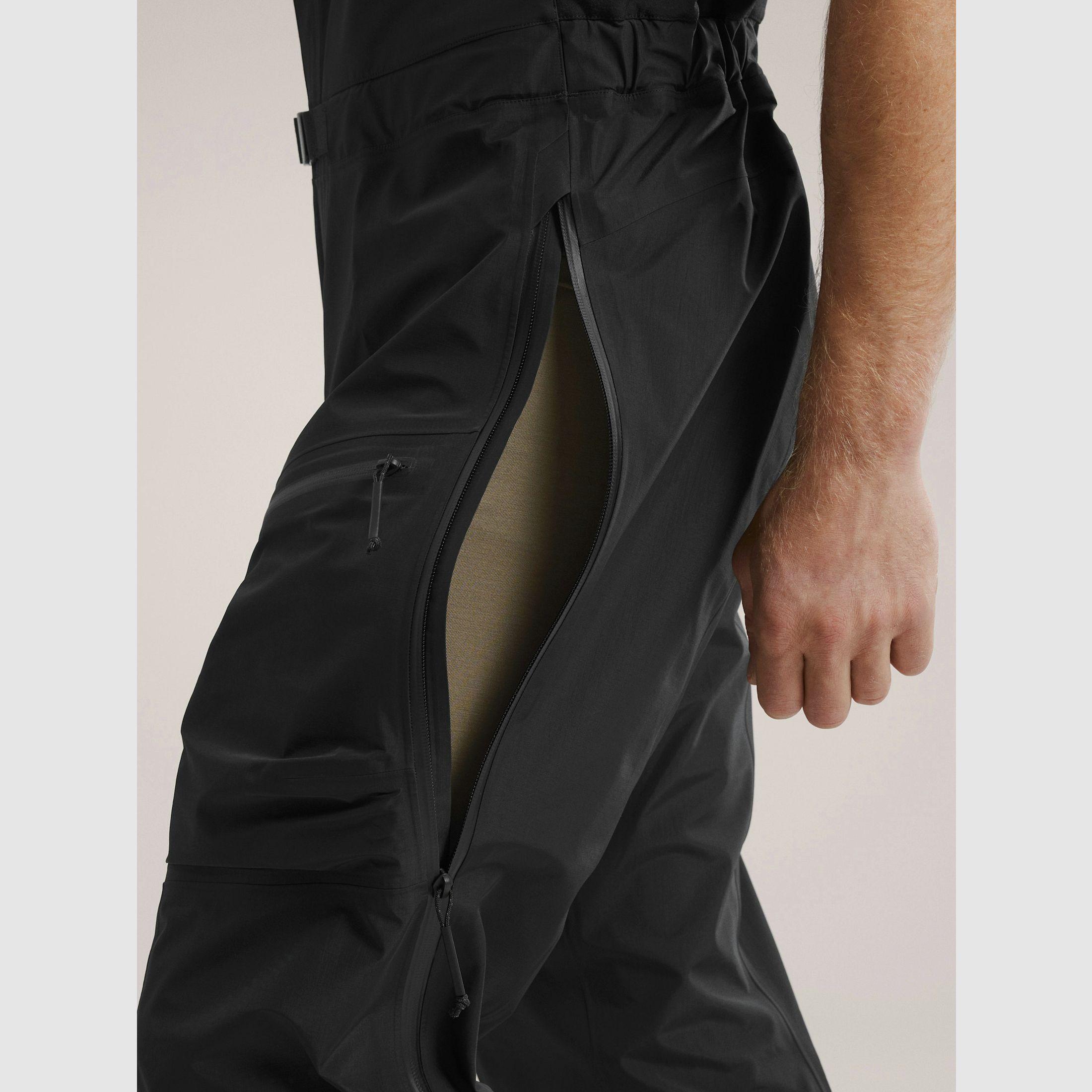 Arc'teryx Alpha Bib Pant LEAF Men's - Black, image 6 of 12