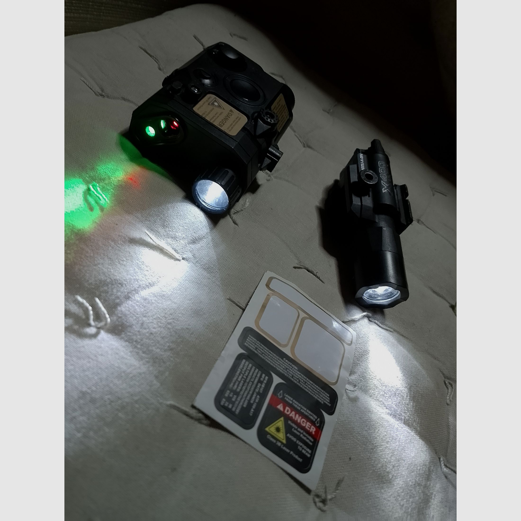 1x laser flashlight combo + one lamp Picatinny universal airsoft softair paintball weapon rifle red dot green light Mg