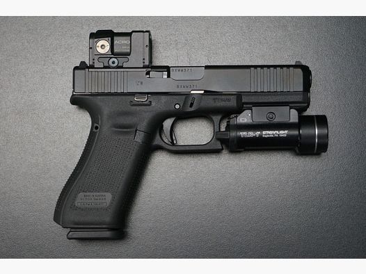 Glock 17 Gen5 Aimpoint Acro TLR1