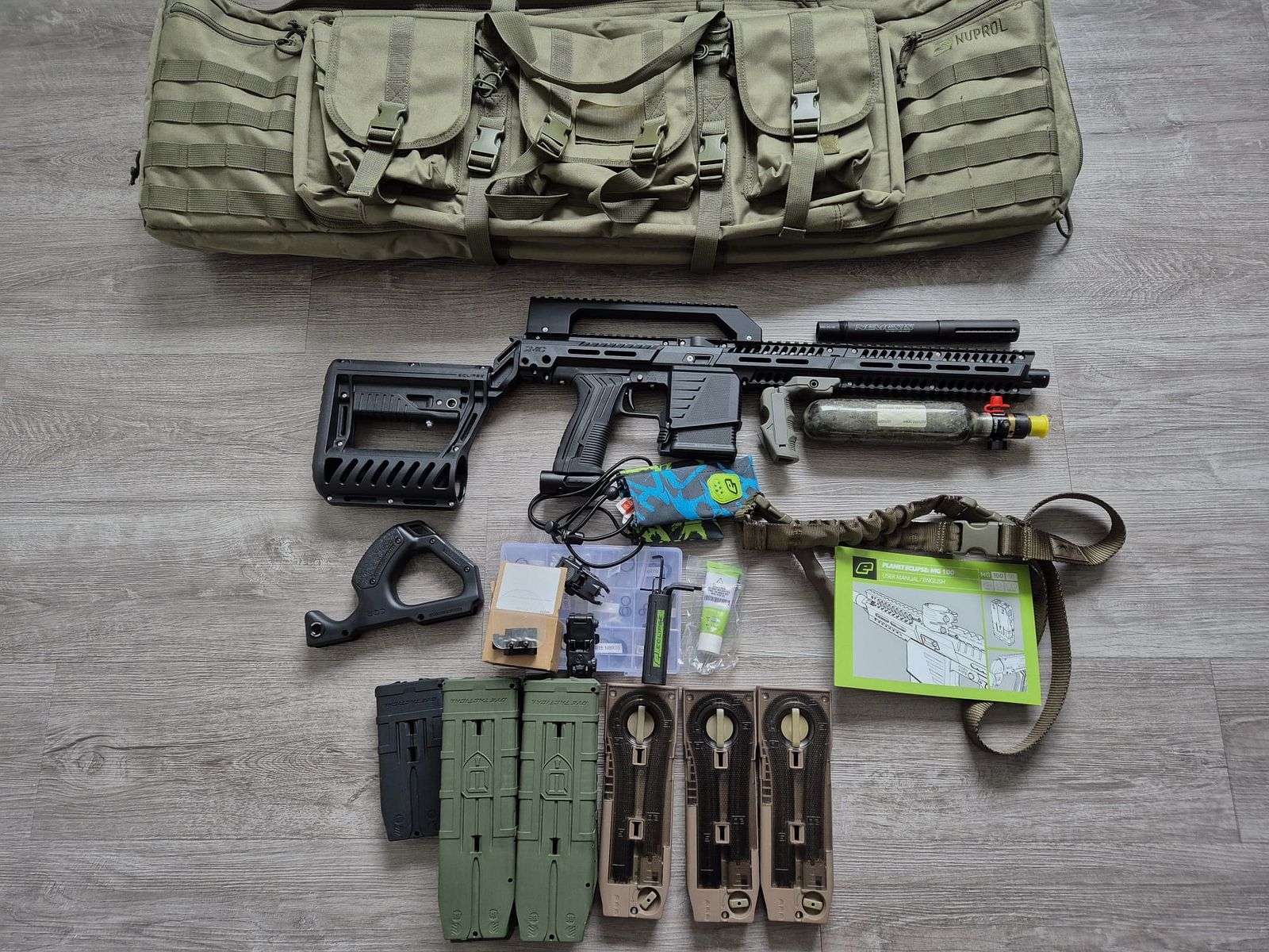 Planet Eclipse Emek MG100 Set con molti accessori - usato, ben curato