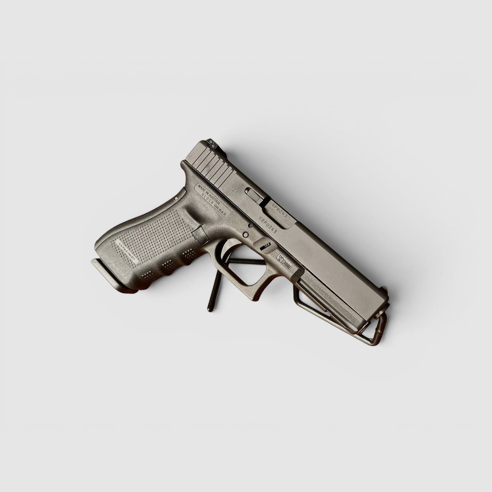 Pistolet Glock 17 Gen 4 cal. 9x19mm | Ensemble ZEV, très bon état, image 8 sur 9