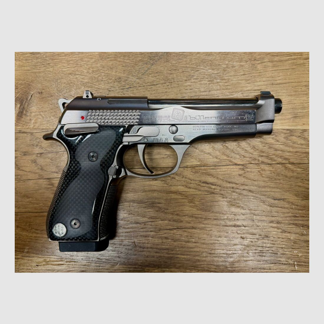 Beretta 92 edición especial billennium