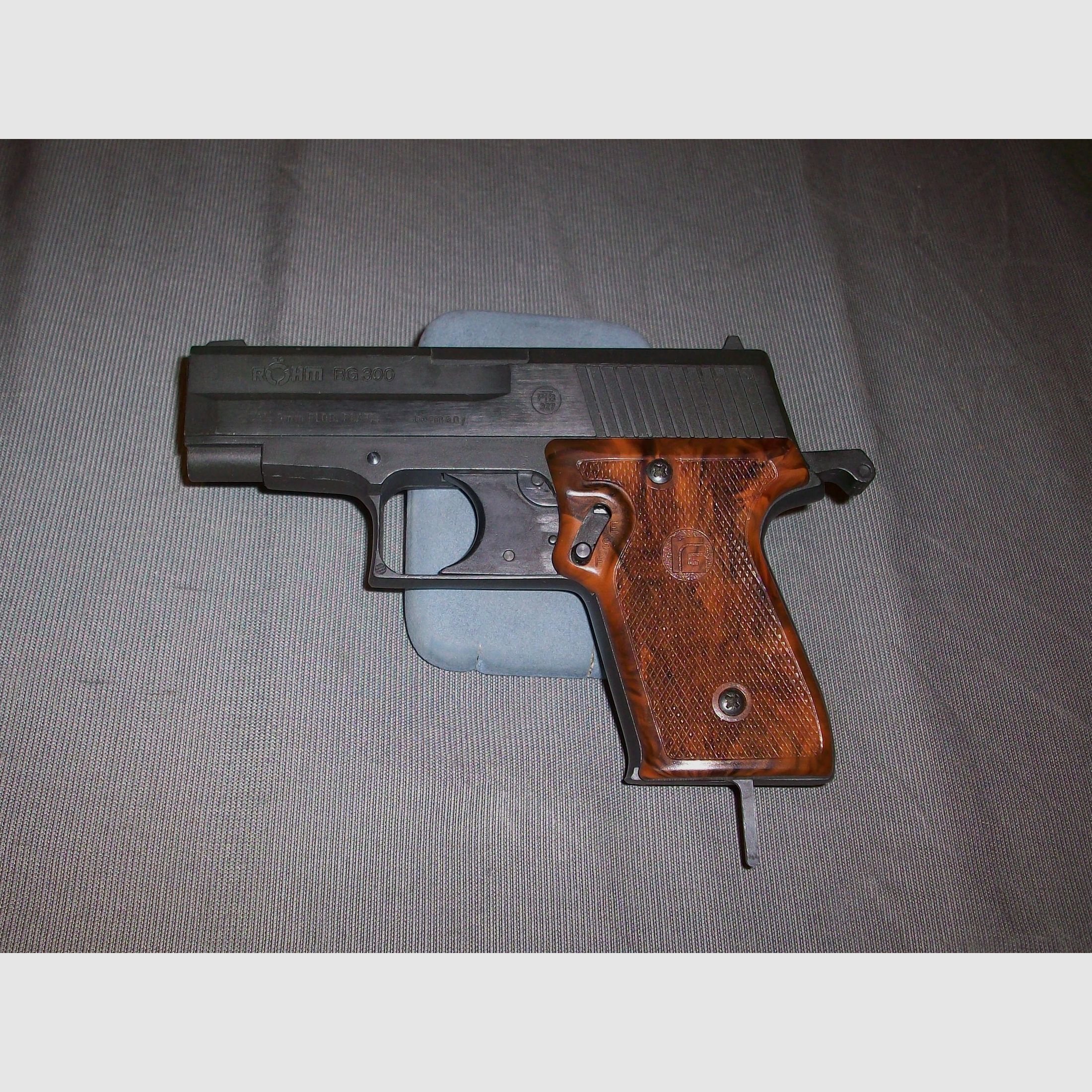 Pistolet gazowy Röhm RG 300, 6 mm Automatik Model i akcesoria!