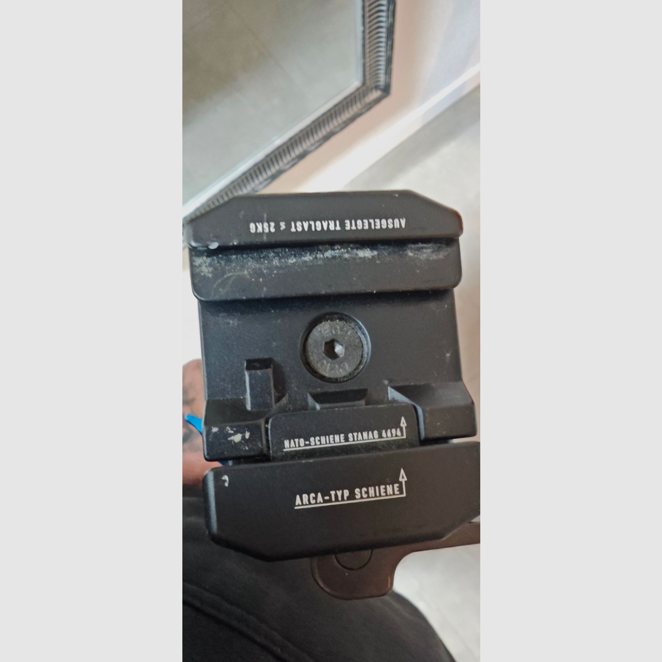 Niemieckie systemy taktyczne trójnóg strzelecki seria Scout statyw z włókna węglowego