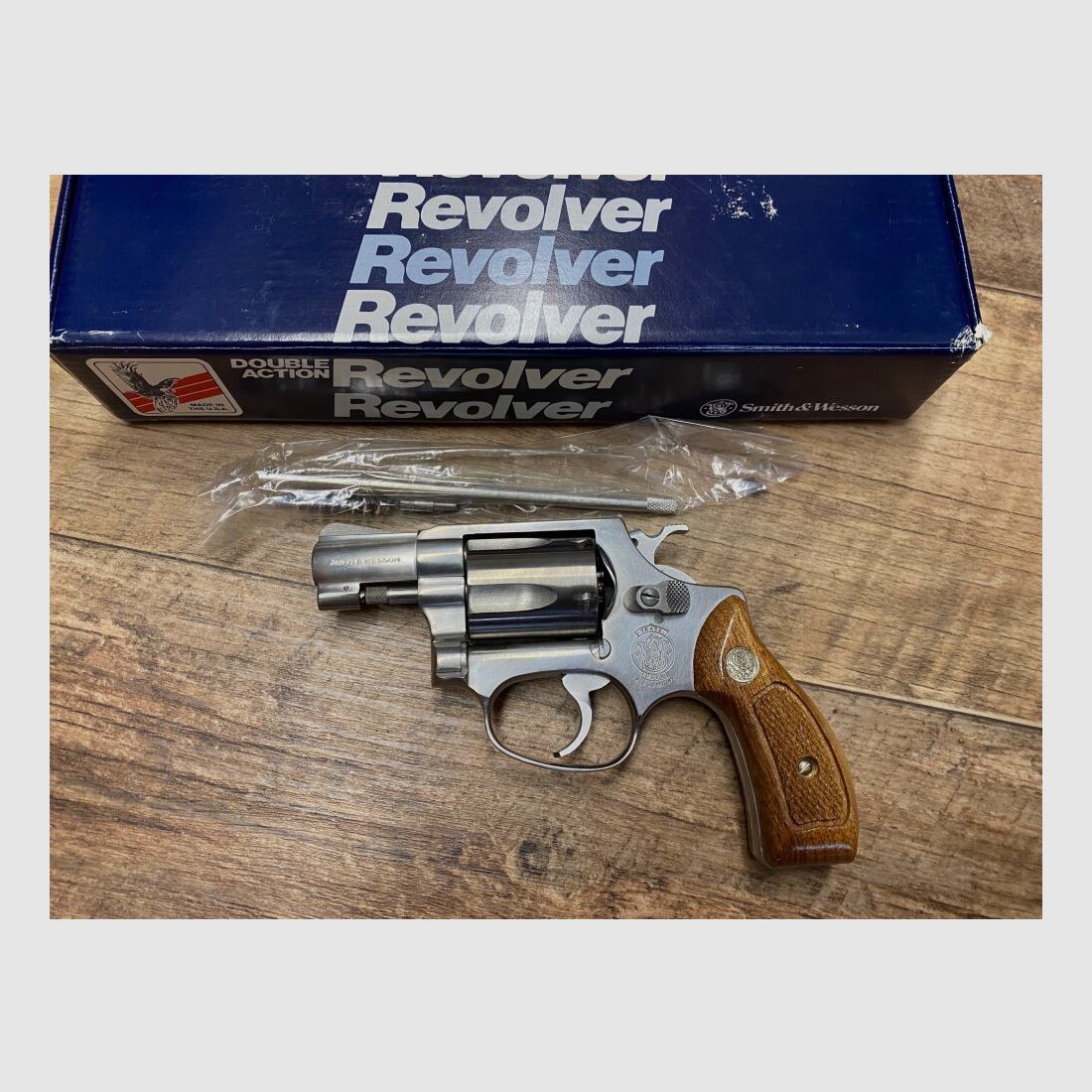 Smith & Wesson 60-3 2 Zoll in Originalverpackung .38Special