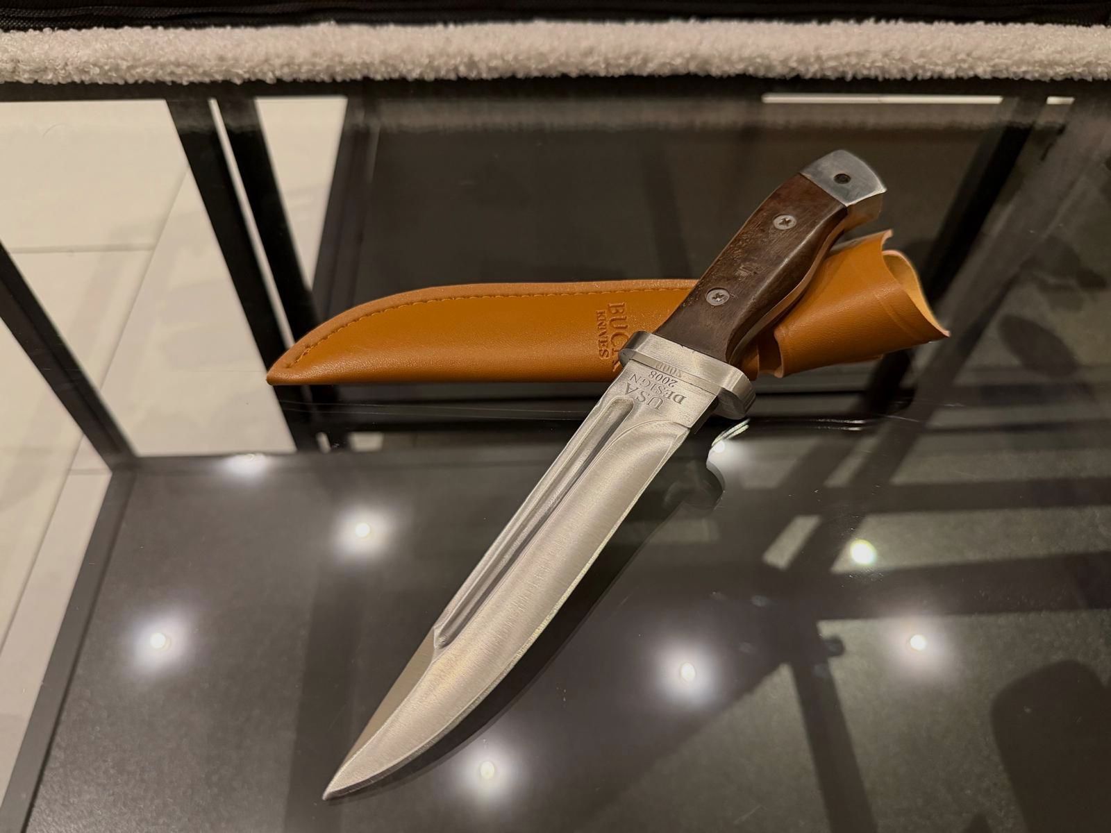 Couteau de randonnée Buck de haute qualité – Design USA – Poignée en bois précieux et étui en cuir