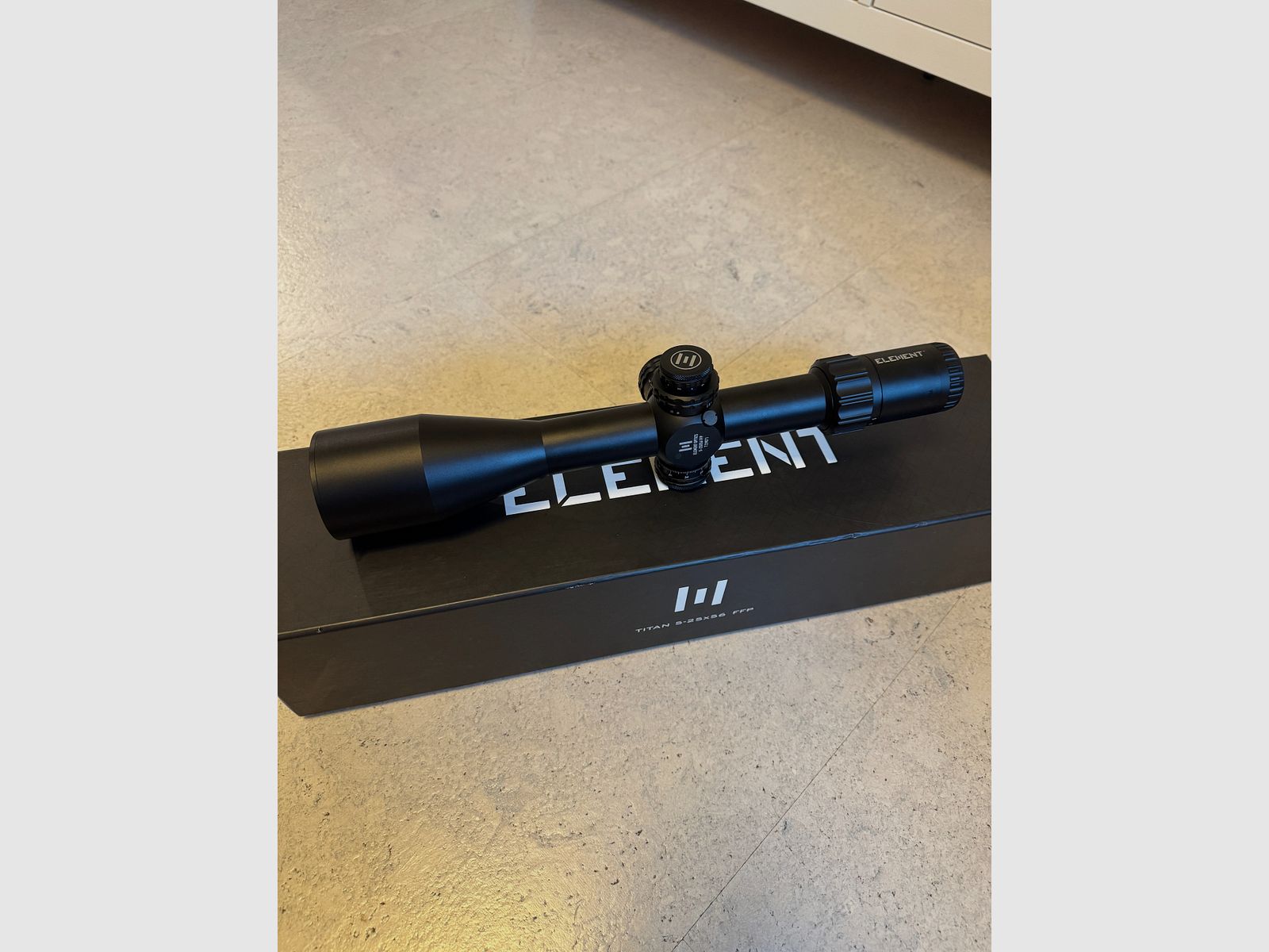 ELEMENT OPTICS Titan 5-25x56 APR-2D MRAD FFP