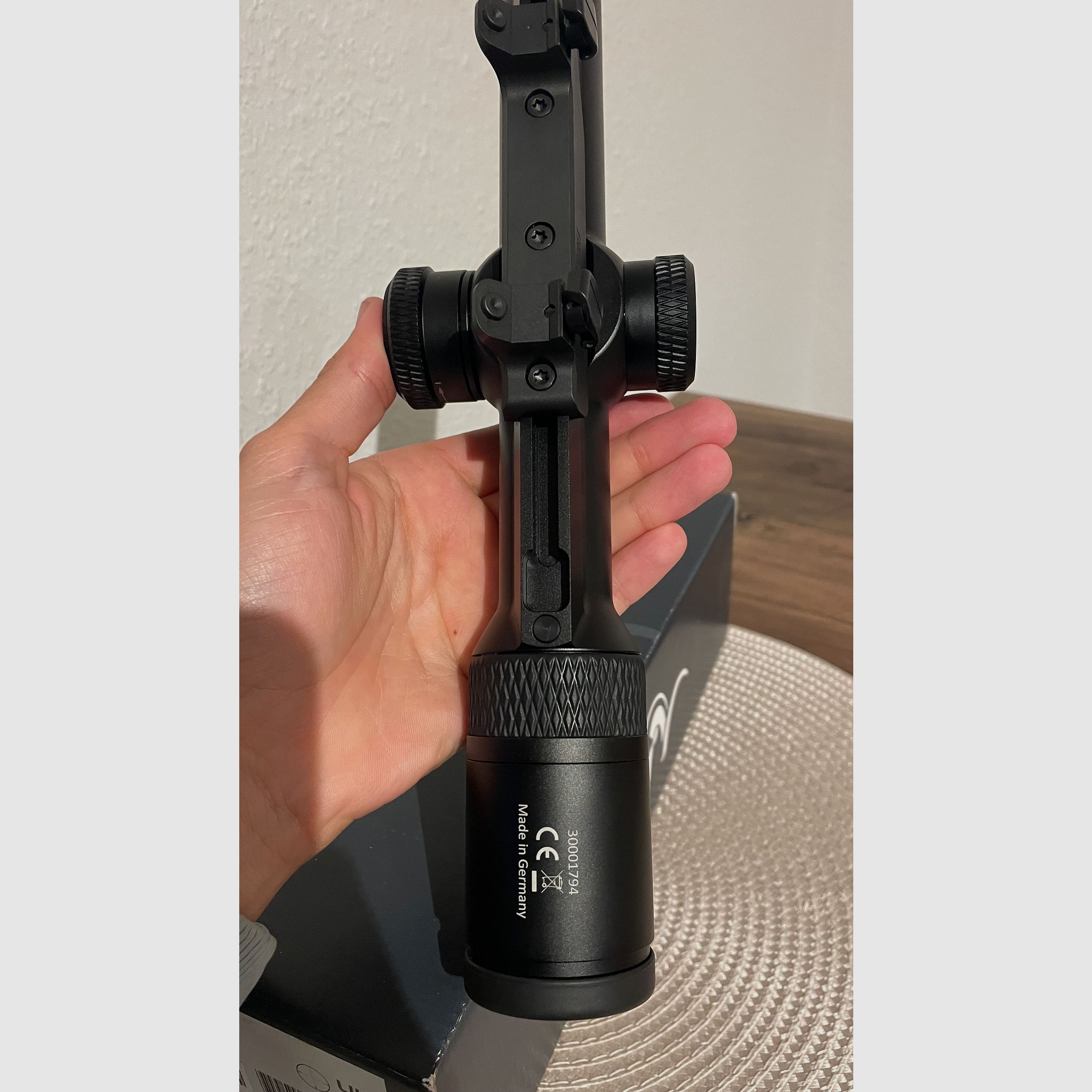 Blaser B2 1-6x24 iC S su binario con montaggio Blaser