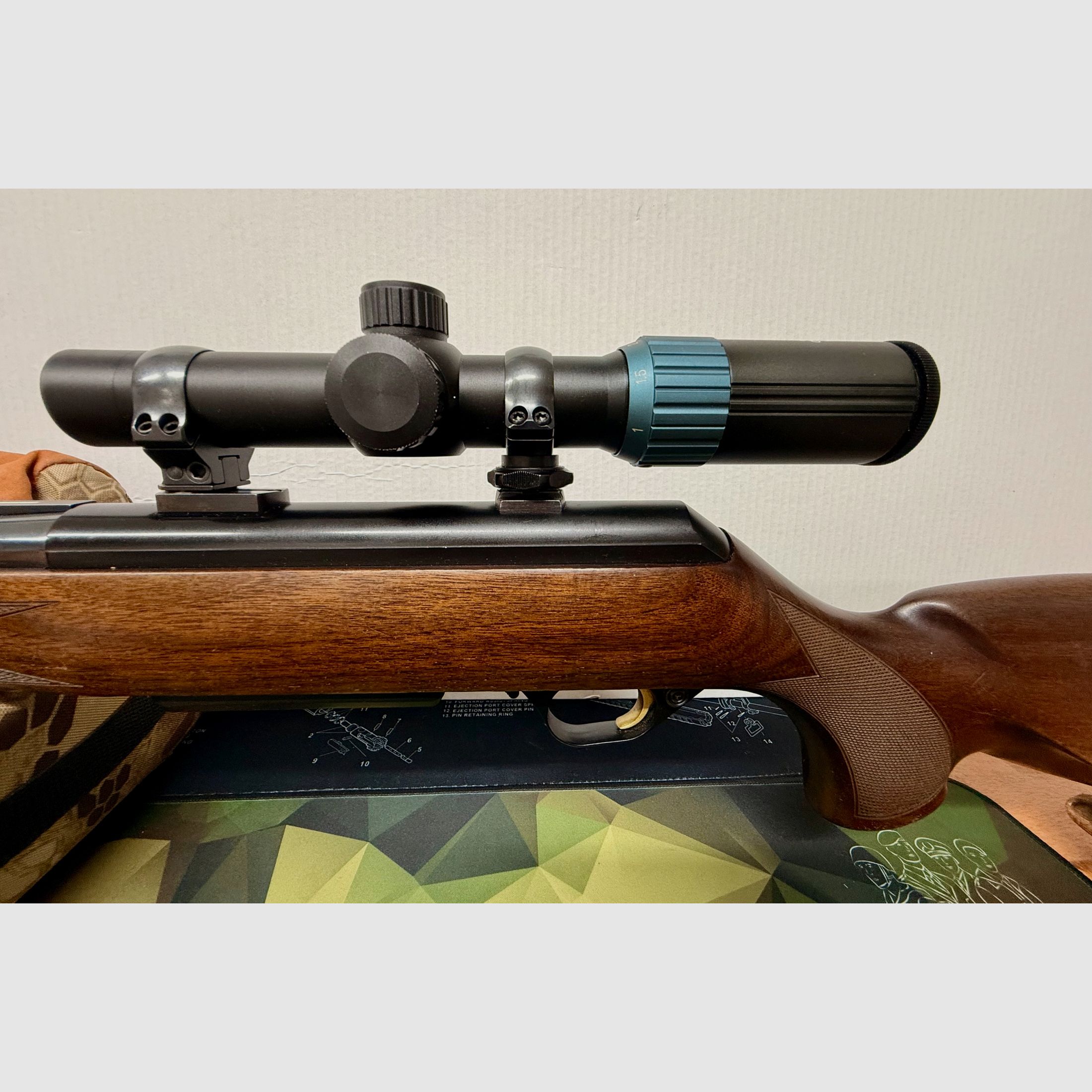 Browning Acera straight-pull repeater 30-06 incl. Luger 1-4x26 stalking scope & sling, afbeelding 2 van 11