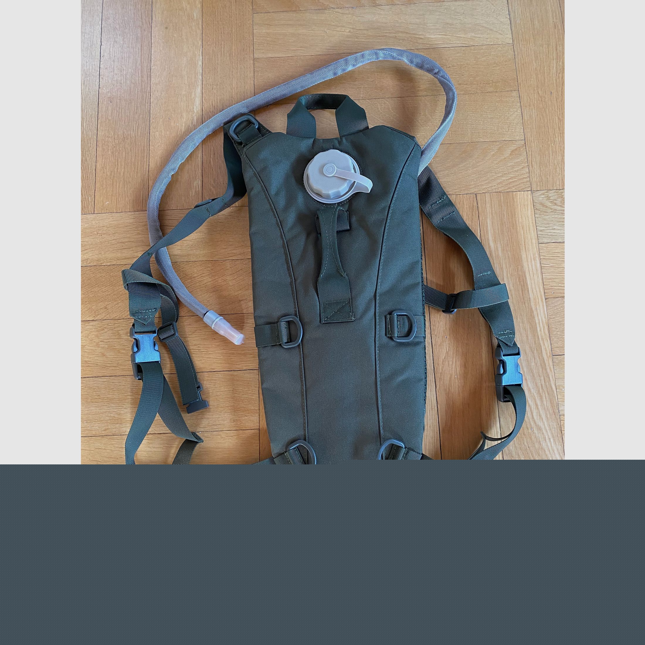 Trinkrucksack Oliv