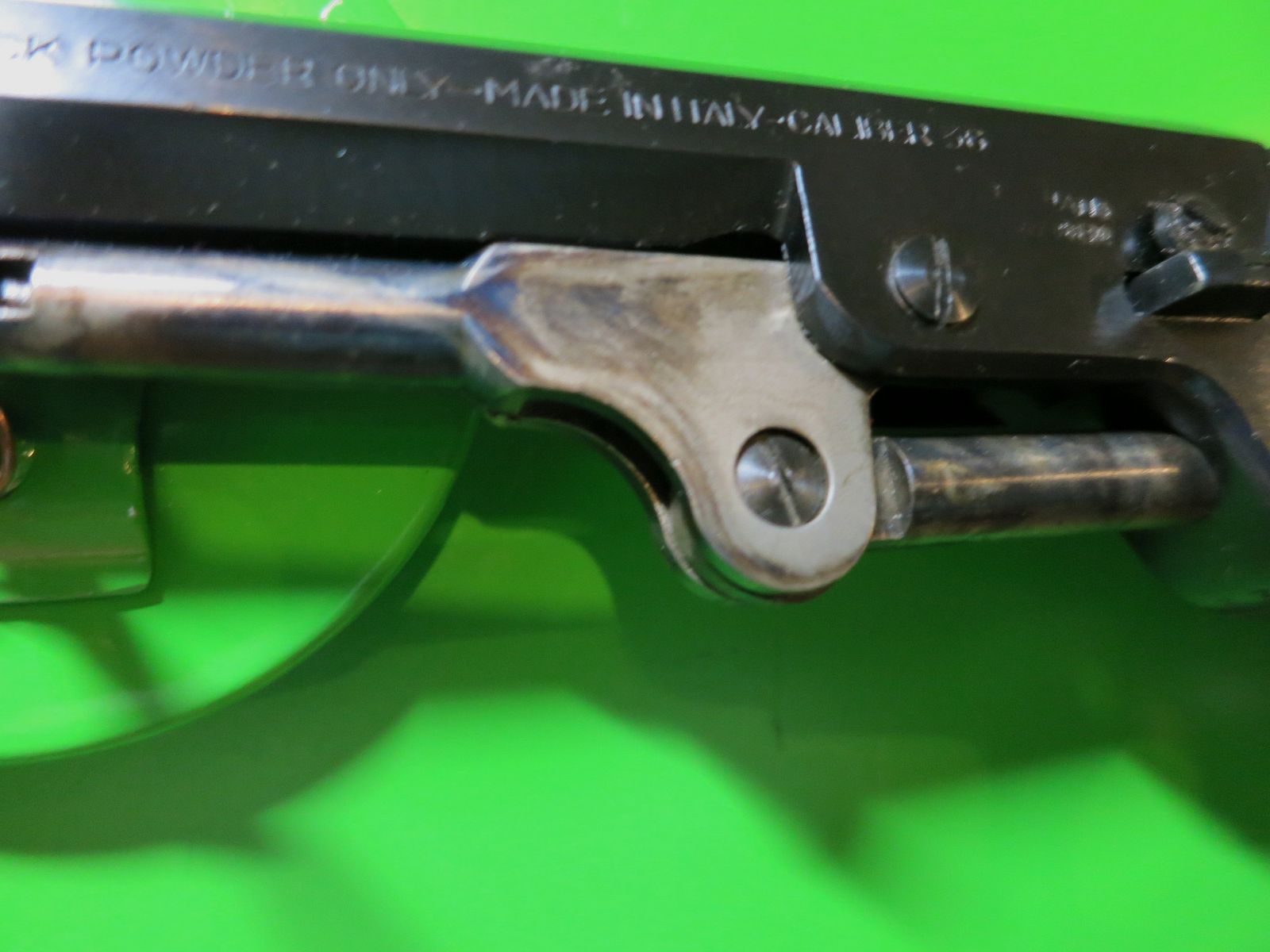 Revólver de percusión, Uberti Modelo Navy 1851, .36BP      #73-