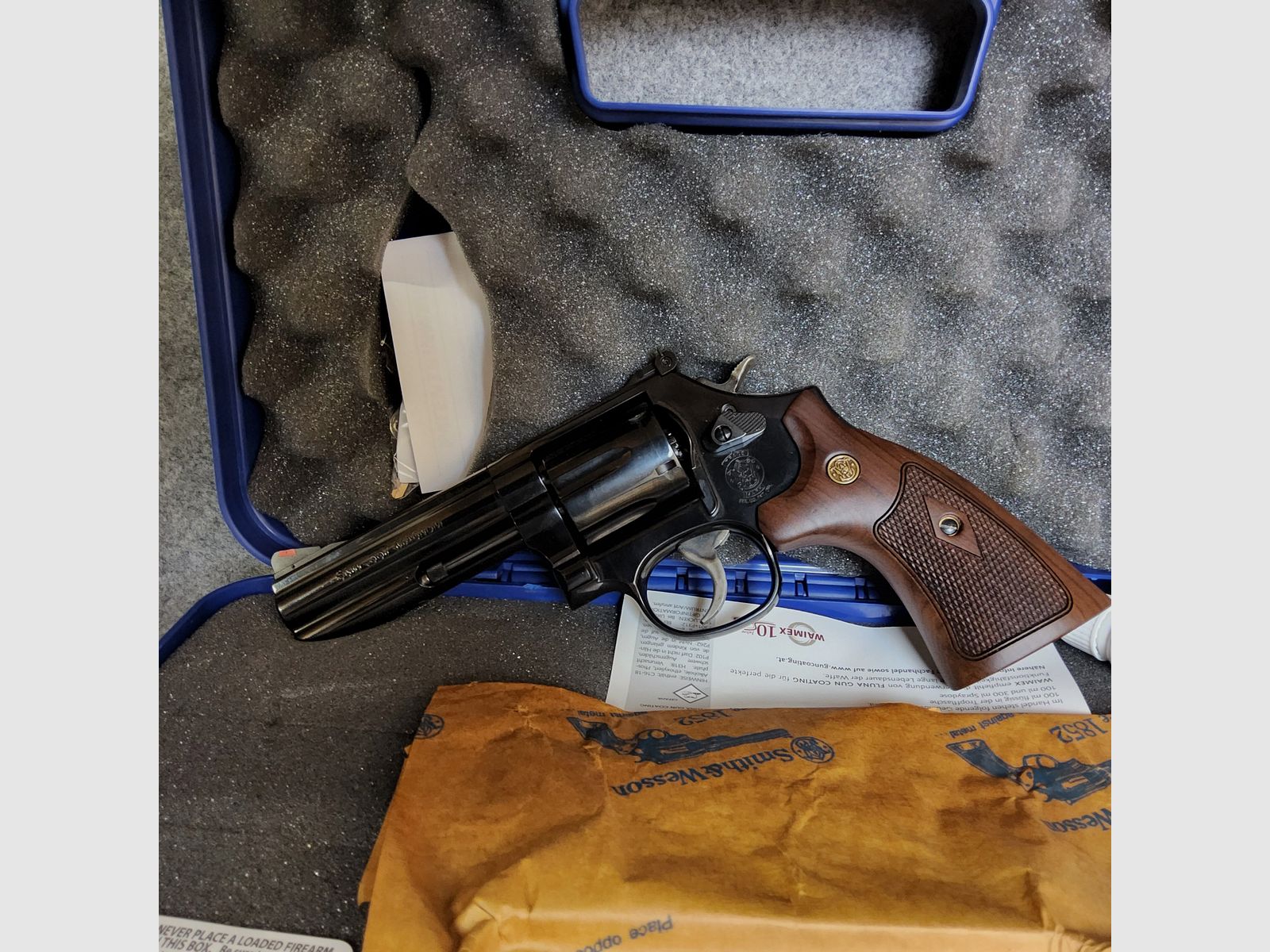Smith & Wesson	 586-8, Bild 1 von 2