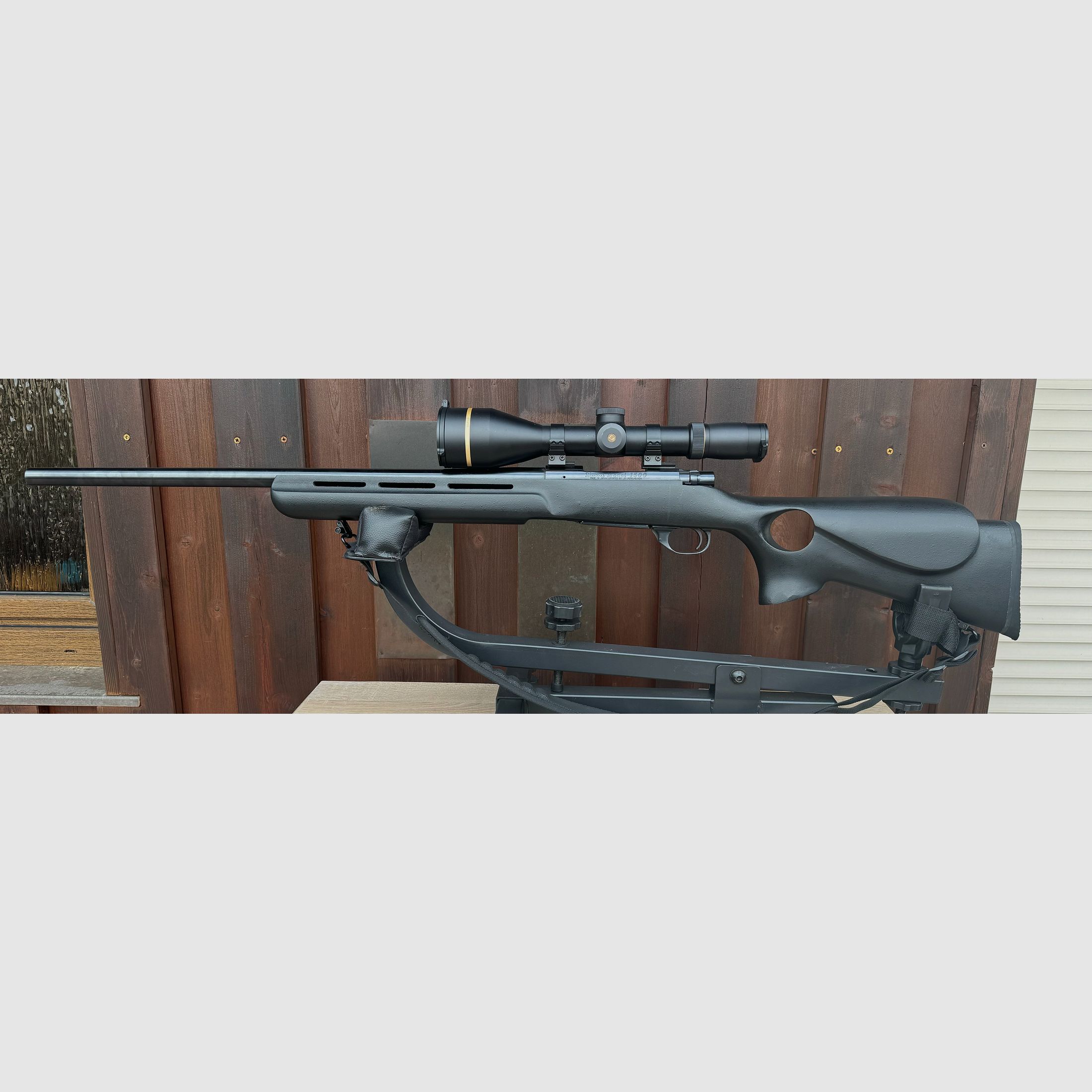 Büchse Howa Model 1500 Heavy Barrel .22-250 Rem. inkl. Leupold VX-7L 3,5–14x56