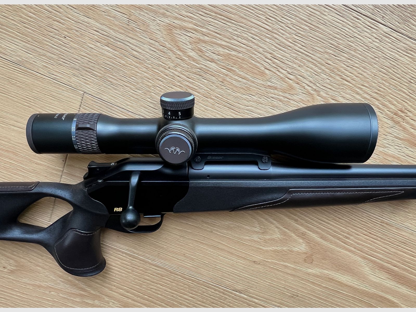 Blaser R8 Ultimate Leather Cocoa, .308 Win, Blaser B1 4-20x58, incl. Vorderschaft für Silencer