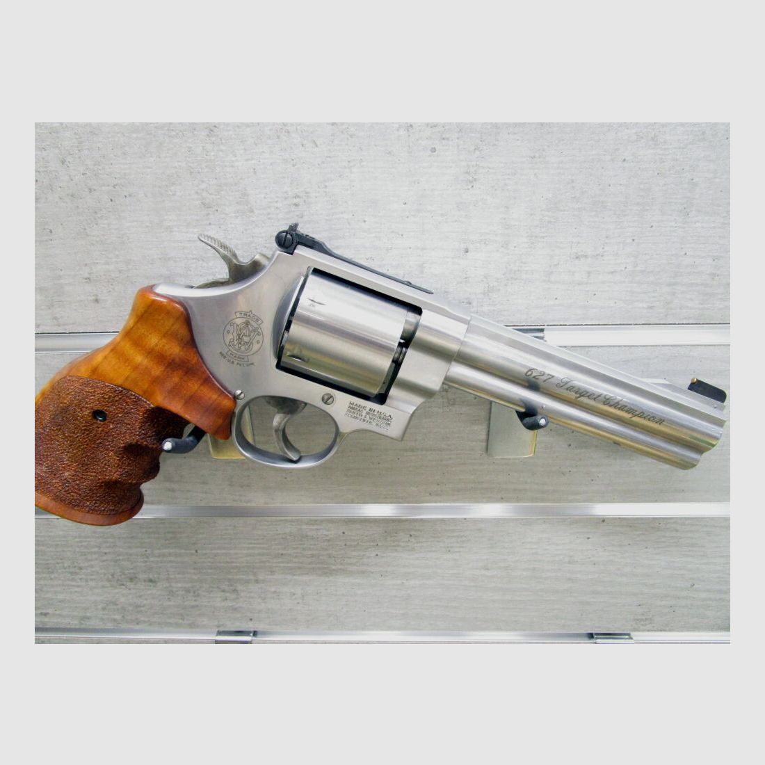 S&W 627-2 Target Champion-Stainless-
