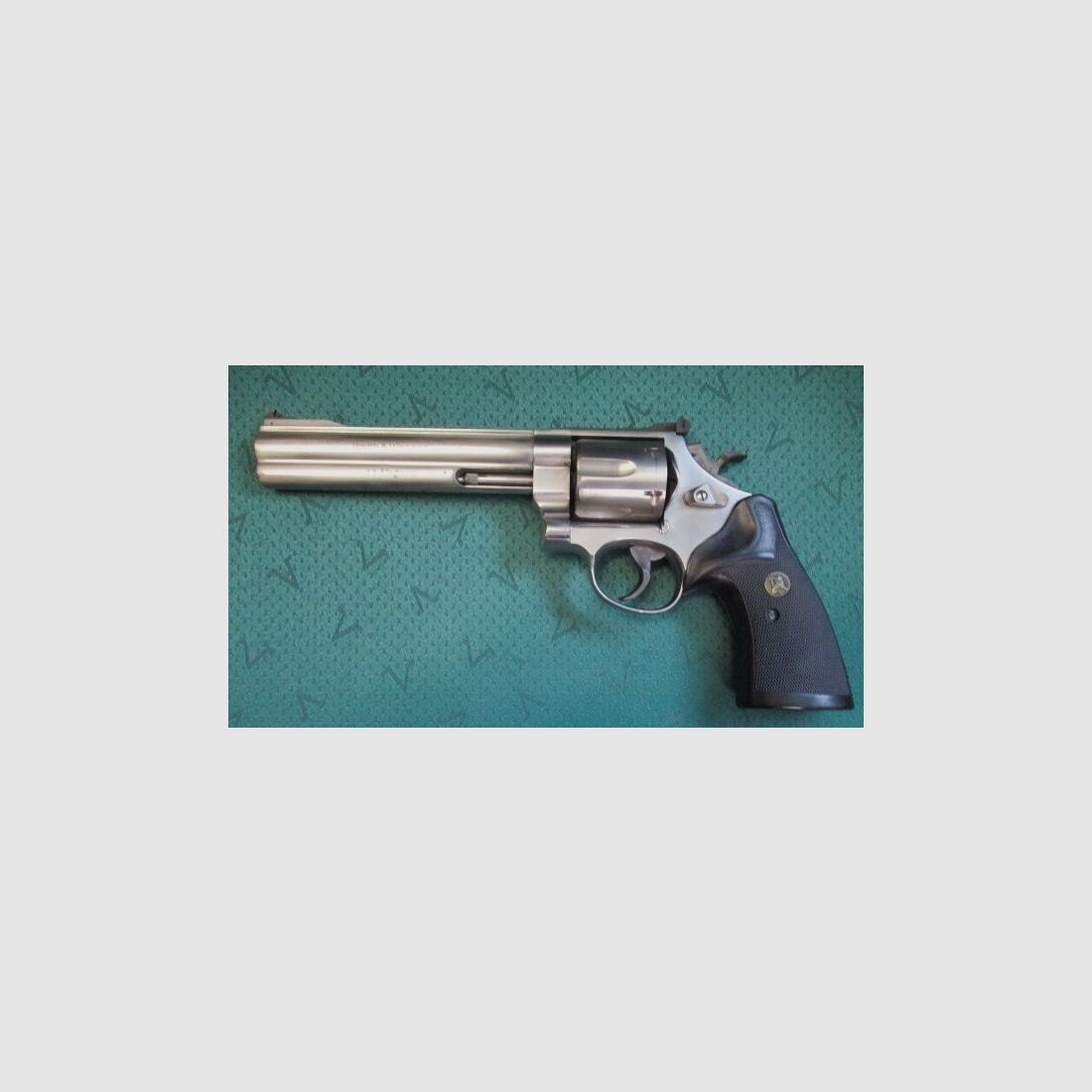 Revolver Smith & Wesson 629-4 Classic 6,5" mit Pachmayr Grip 629-4
