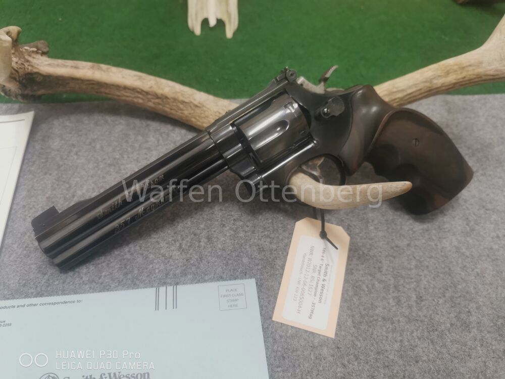 Smith & Wesson 586-4 Target Champion