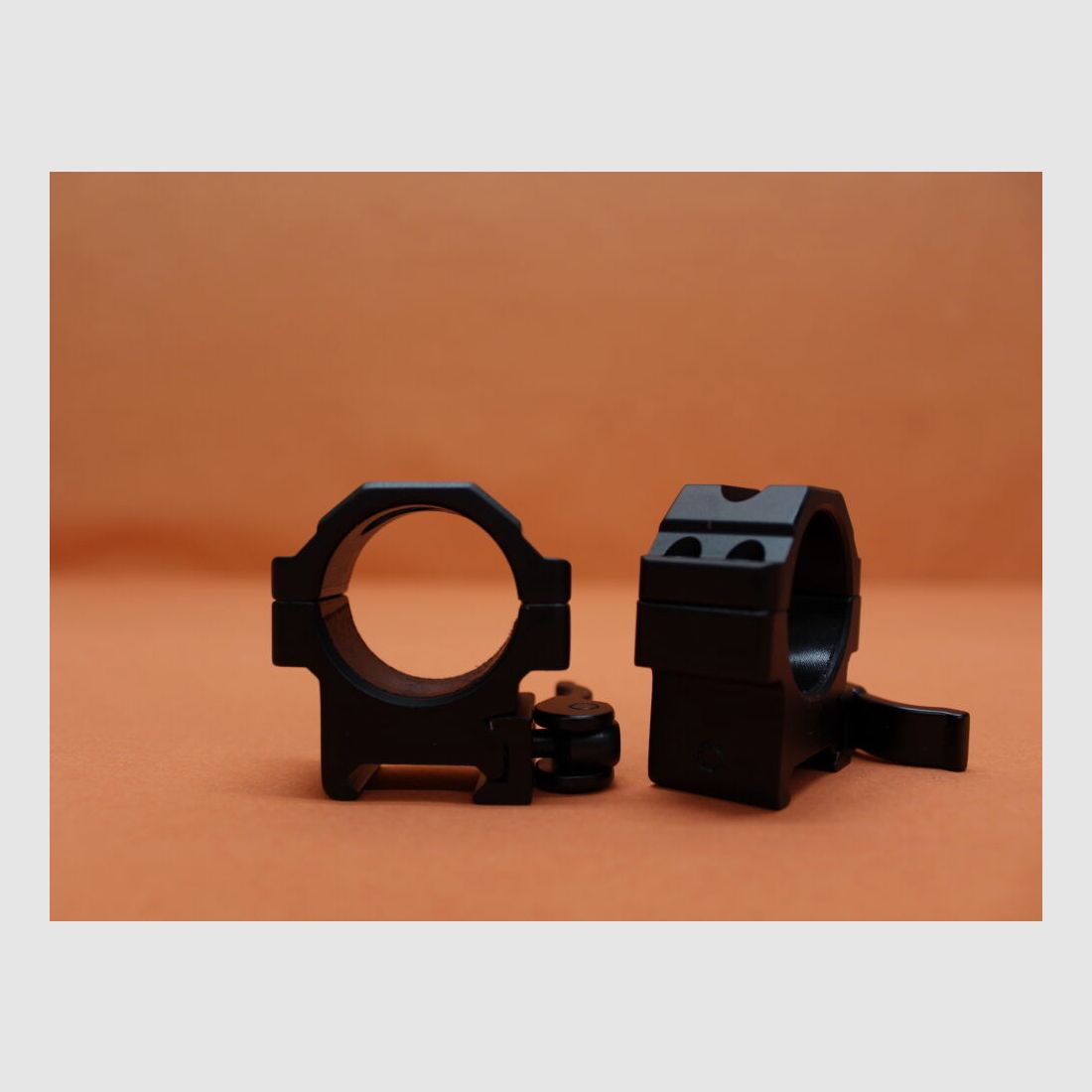 UTG - Leapers UTG QD Montageringe 30mm Low (RQ2W3104) Law Enforcement Quick Detach/Lock f.Picatinnyprofil BH=10mm