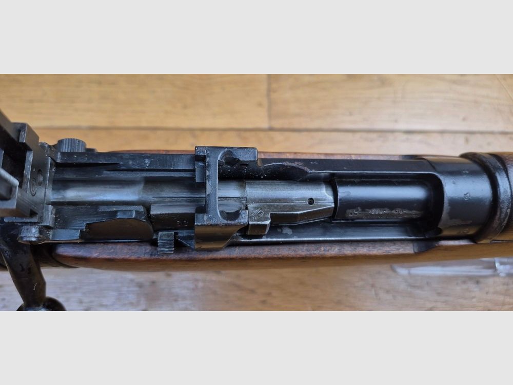 Schöner Lee-Enfield N°8 MKI – Britische Vorschriftstraining-Waffe – Kal. .22LR – Fazakerley-Fertigung von 1952 – Schönes militärisches „zivilisiertes“ Exemplar – Militärdiopter von guter Qualität – Sehr schöner Lauf und gute Mechanik – schönes Holz – TBE, Bild 16 von 31