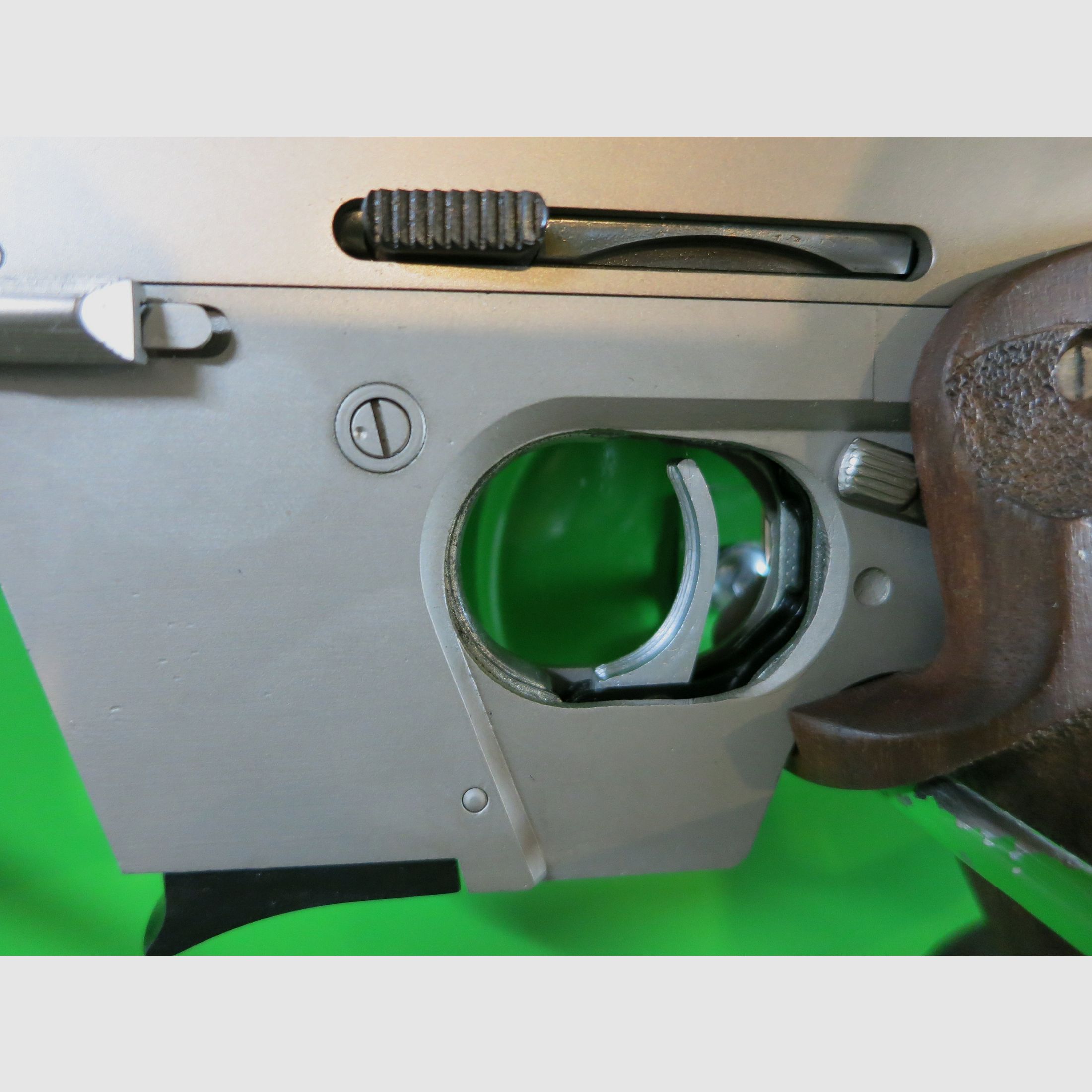 Sport-Pistole Walther OSP Kaliber .22lr, NILL Sport-Griff, .22 Short, Nickel-Version    #79-