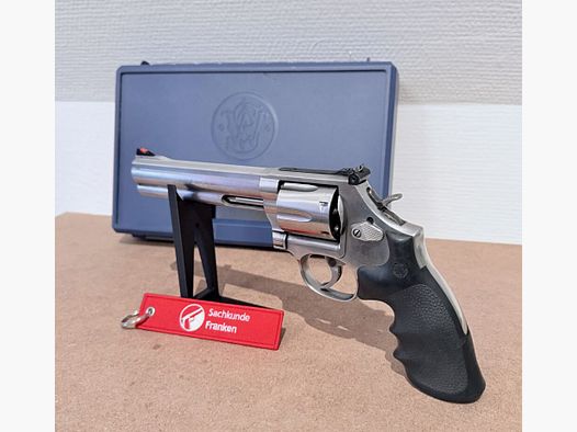 Smith & Wesson Model 686