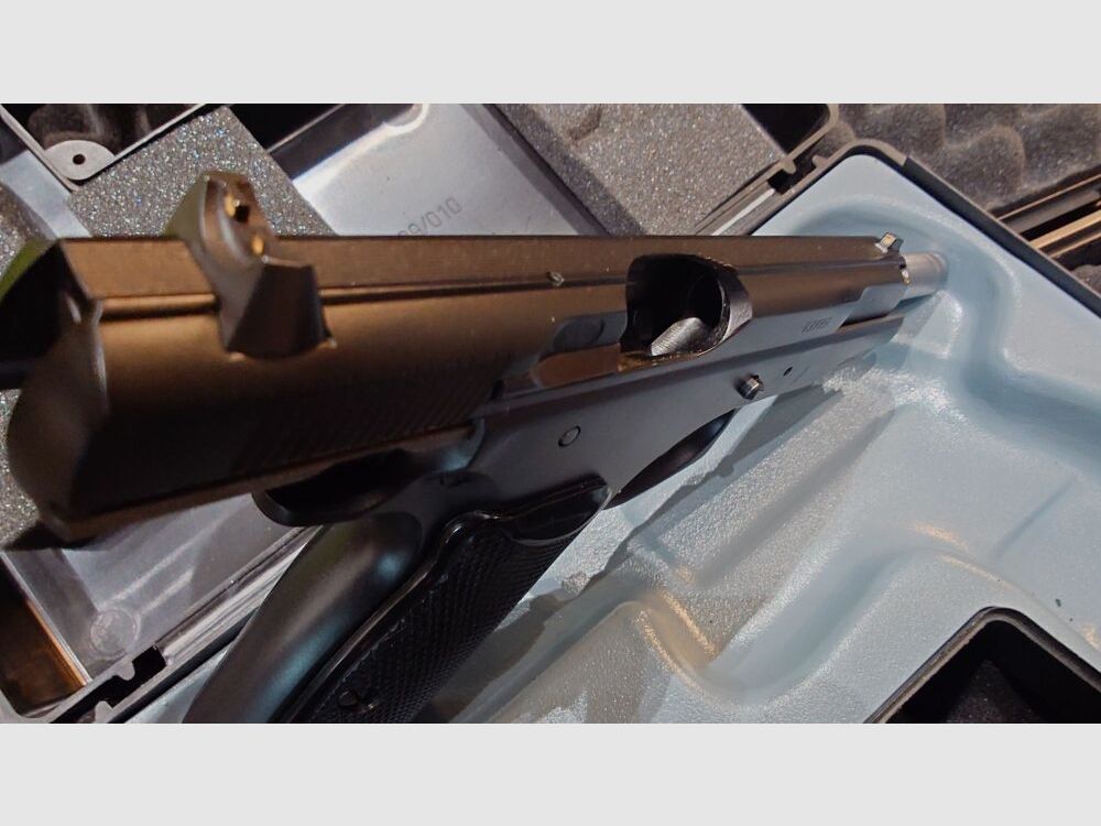 CZ Uhersky Brod 75