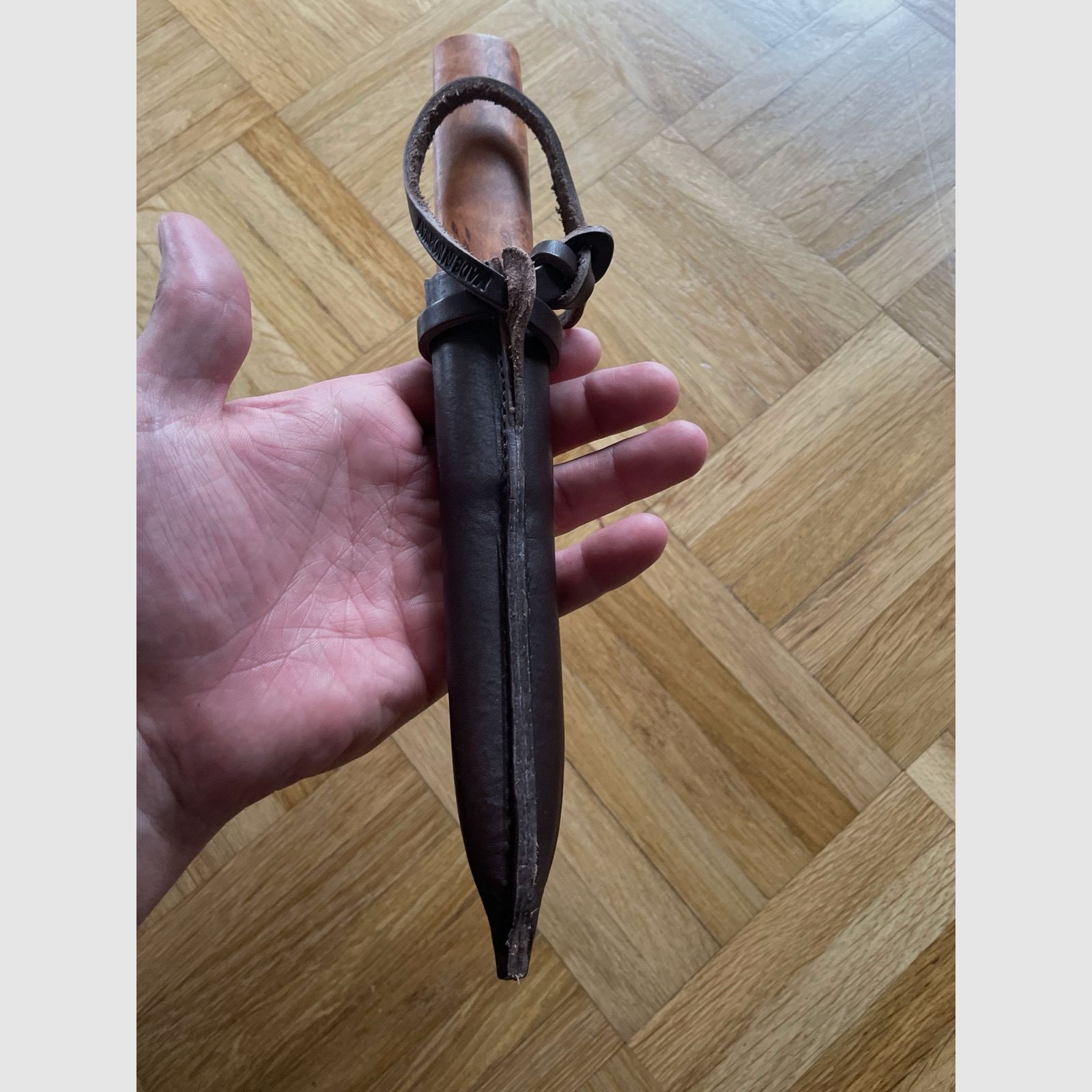 Helle Viking 96 Neuf, acier au carbone