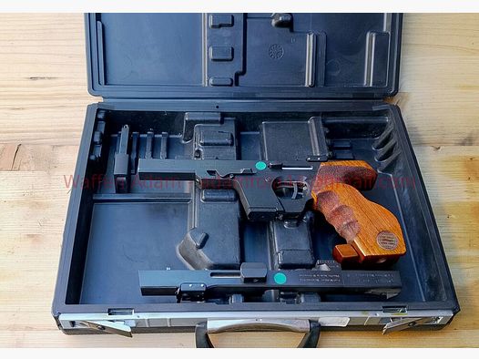 Carl Walther ”100 Jahre Walther” GSP Sportpistole .32S&WL und .22lr