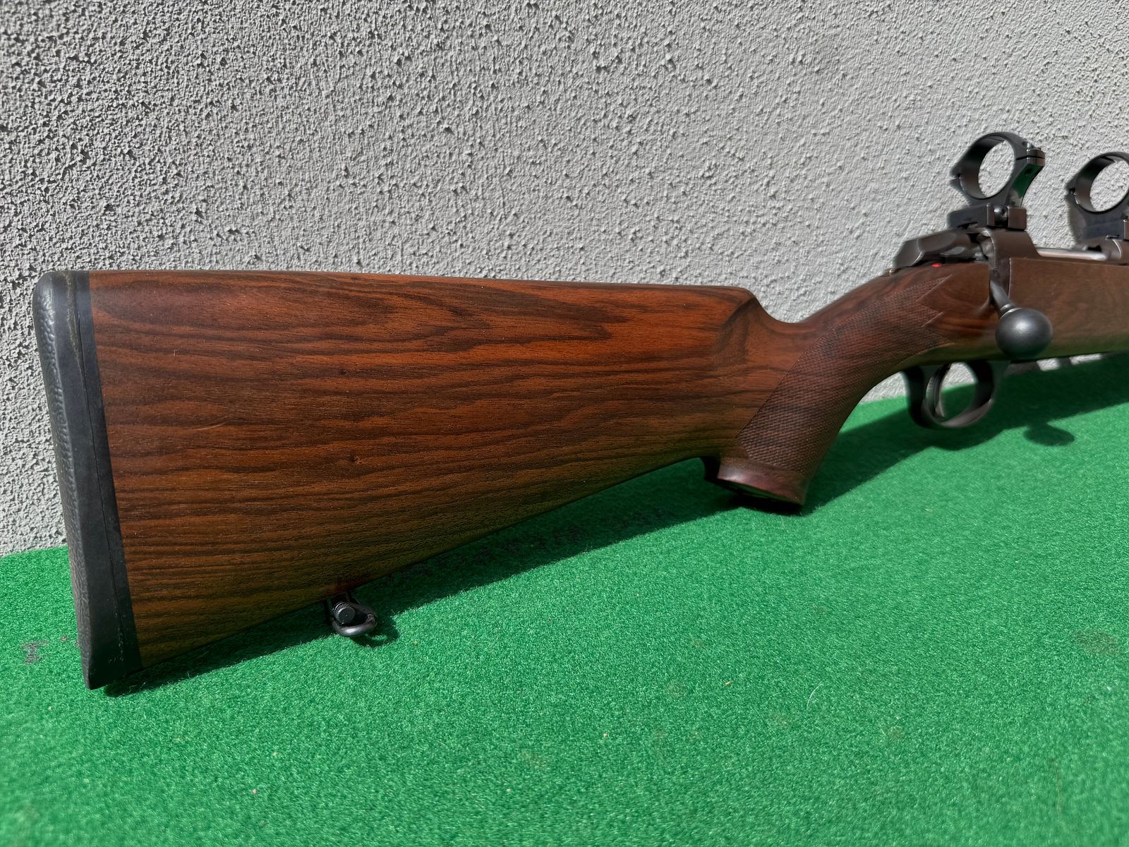 Sako 85 Grizzly 308 Win acanalado hermosa culata de madera